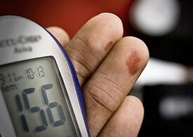 Diabetas lydi hiperglikemiją - padidėjęs cukraus kiekis kraujyje
